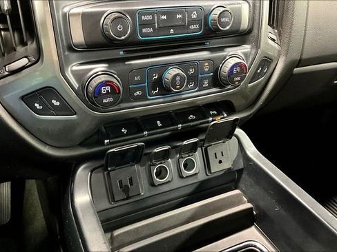 Used 2018 Chevrolet Silverado 1500 LT w/ All Star Edition image 16
