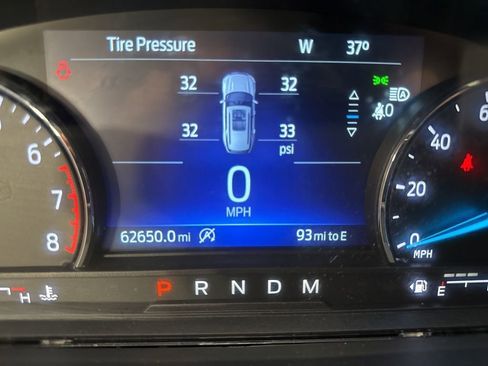 Used 2020 Ford Explorer XLT w/ Equipment Group 202A image 17