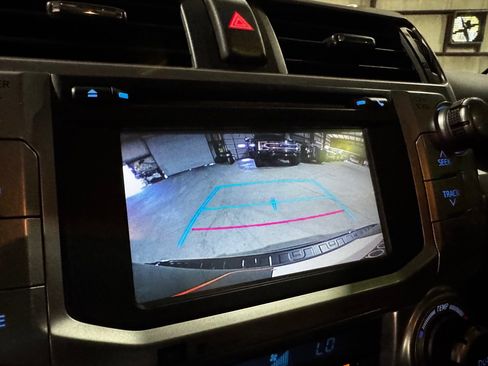 Used 2017 Toyota 4Runner Limited image 29