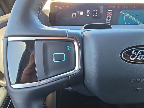 New 2026 Ford Expedition Max Platinum image 25