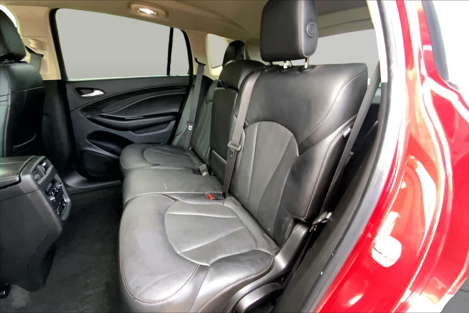 Used 2018 Buick Envision Essence FWD image 19