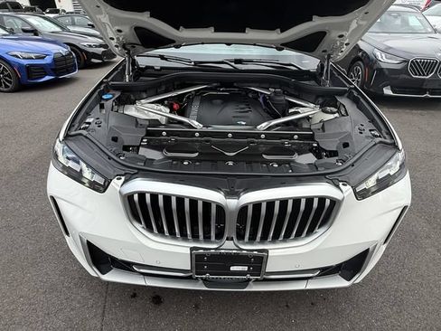 Used 2025 BMW X5 xDrive40i w/ Parking Assistance Package AWD/4WD image 28
