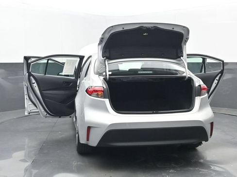 Used 2026 Toyota Corolla LE FWD image 34