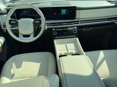 Certified 2025 Hyundai Santa Fe Calligraphy image 12