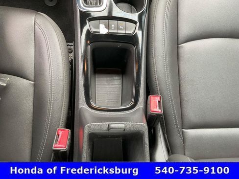 Used 2019 Chevrolet Cruze Diesel w/ Sun And Sound Package FWD image 37