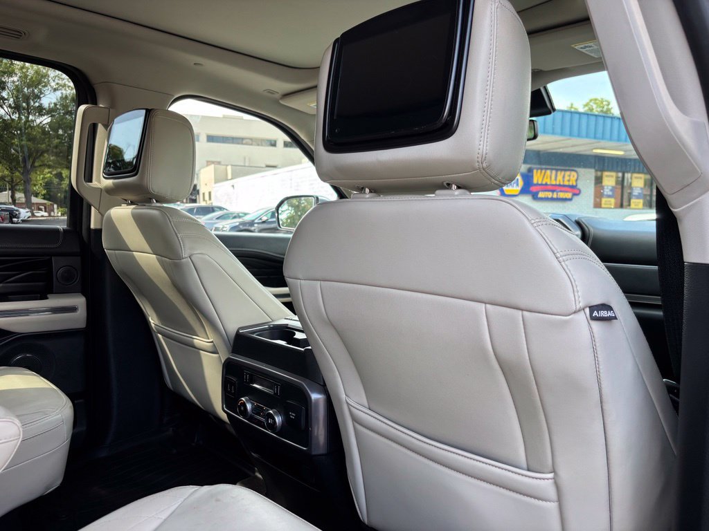 Used 2019 Ford Expedition Platinum RWD image 28