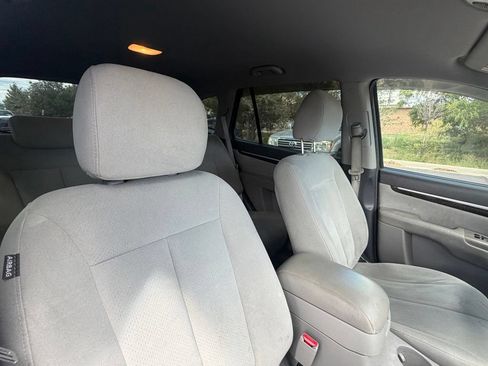 Used 2009 Hyundai Santa Fe GLS w/ Popular Equipment Pkg 2 AWD/4WD image 12
