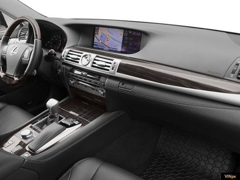 Used 2014 Lexus LS 460 w/ Comfort Package RWD image 5
