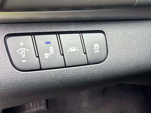 Used 2020 Hyundai Elantra SEL w/ Cargo Package (C1) FWD image 10