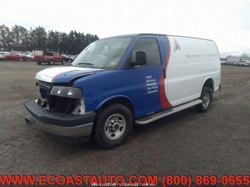 Used 2018 GMC Savana 2500 image 3