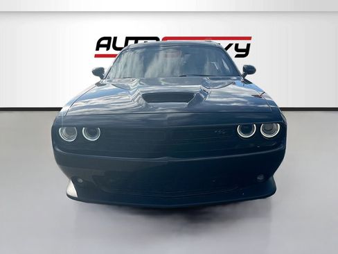 Used 2021 Dodge Challenger R/T w/ Blacktop Package image 2