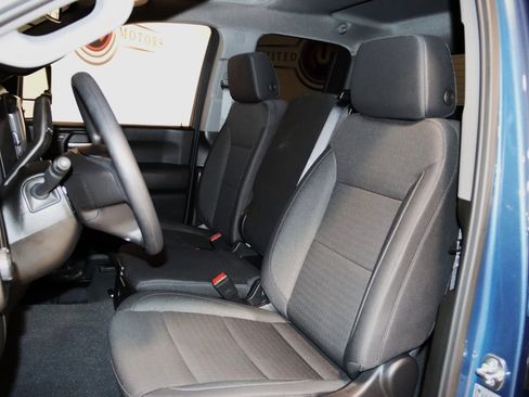 Used 2026 Chevrolet Silverado 2500 Custom w/ Custom Value Package image 39