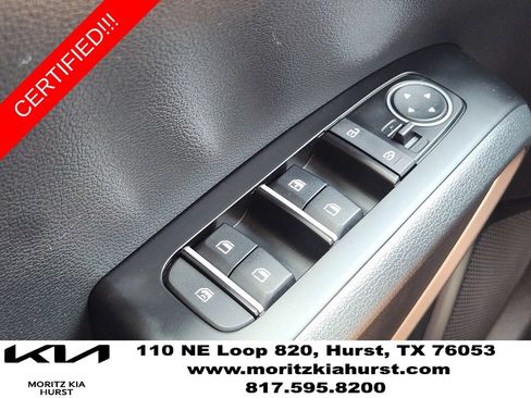 Certified 2025 Kia Soul LX w/ LX Technology Package FWD image 25