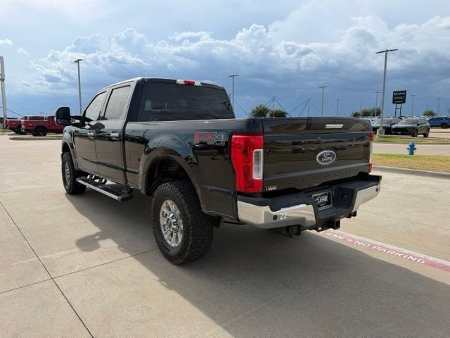 Used 2019 Ford F250 XLT w/ XLT Premium Package AWD/4WD image 7