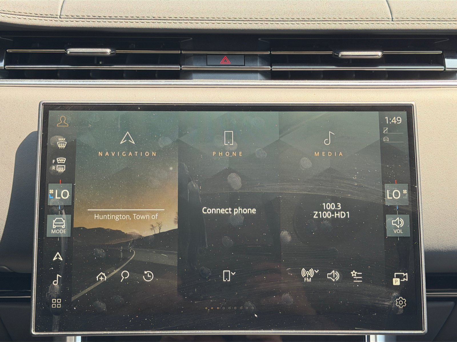 Used 2026 Land Rover Range Rover SE AWD/4WD image 14