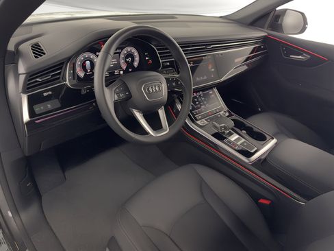 Certified 2025 Audi Q8 Premium Plus w/ Premium Plus Package AWD/4WD image 4