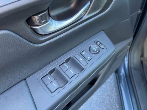 Used 2023 Honda CR-V LX image 14