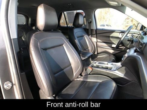 Used 2023 Ford Explorer XLT w/ Equipment Group 202A image 25