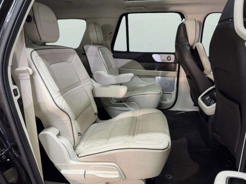Used 2020 Lincoln Navigator L Black Label w/ Cargo Convenience Package image 59