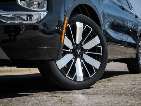 New 2025 Mitsubishi Outlander SEL image 6