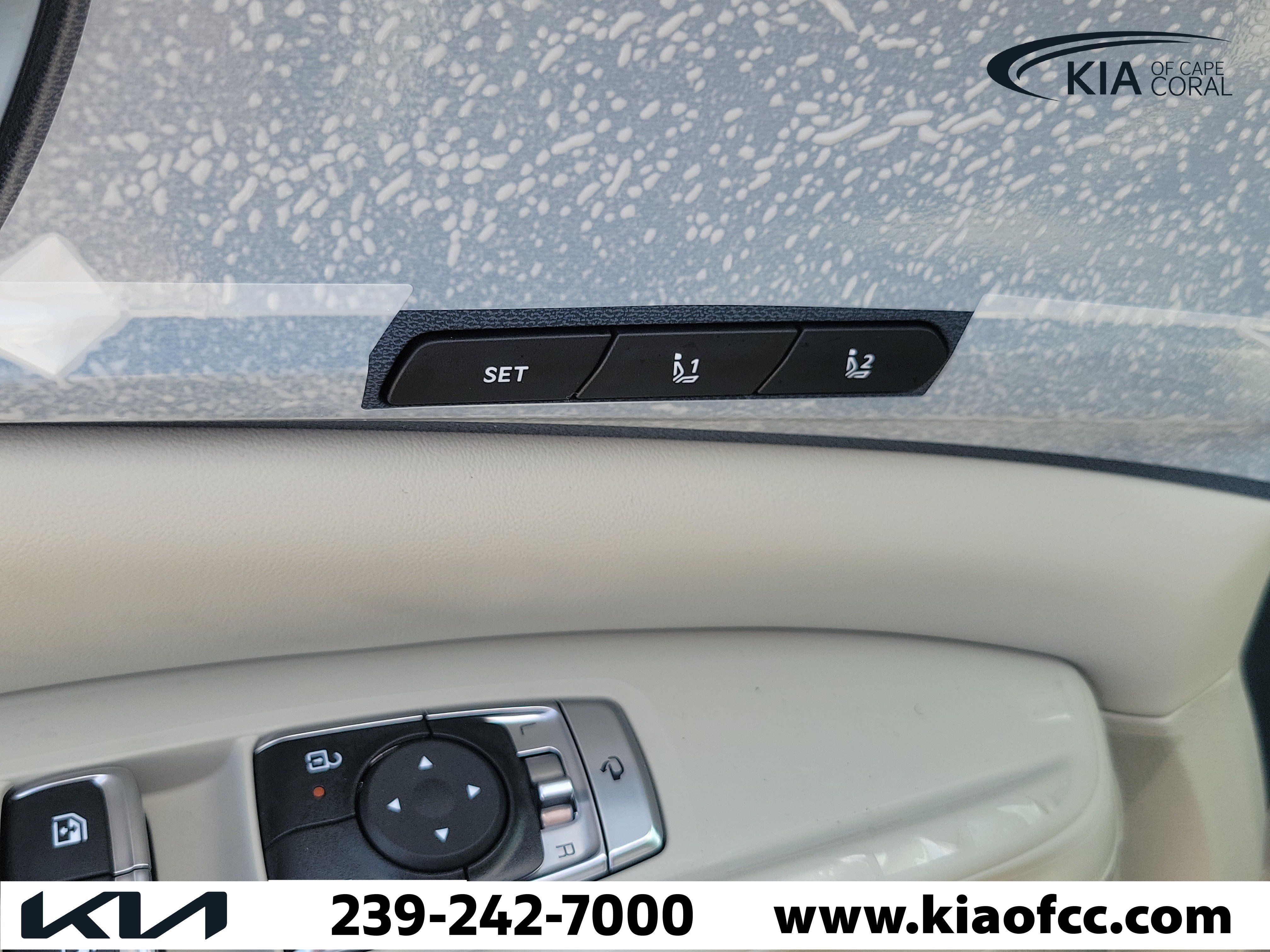 New 2026 Kia Carnival EX FWD image 25