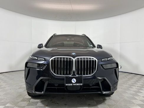Used 2023 BMW X7 xDrive40i w/ Executive Package image 2