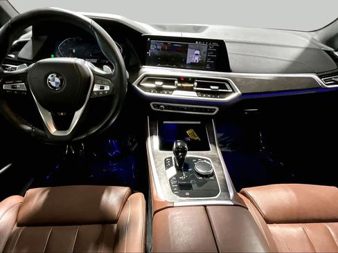 Used 2022 BMW X5 xDrive40i w/ Luxury Seating Package AWD/4WD image 16