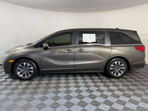 Used 2021 Honda Odyssey EX-L image 3