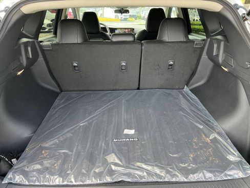 Used 2025 Nissan Murano SV FWD image 14