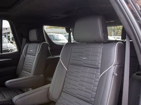 Used 2025 Cadillac Escalade V image 23