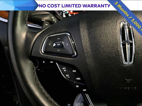 Used 2019 Lincoln MKC Select image 18