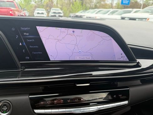 Used 2023 Cadillac Escalade V image 24