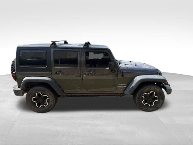 Used 2018 Jeep Wrangler Unlimited Sport w/ Connectivity Group AWD/4WD image 2