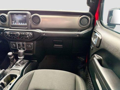 Used 2021 Jeep Gladiator Sport AWD/4WD image 17