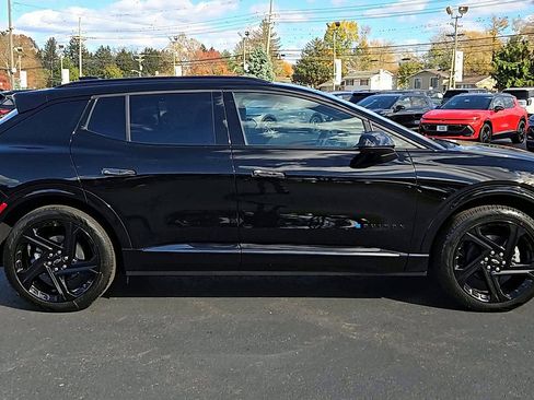 New 2026 Chevrolet Equinox EV RS image 5