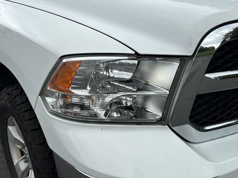Used 2016 RAM 1500 Classic SLT AWD/4WD image 12