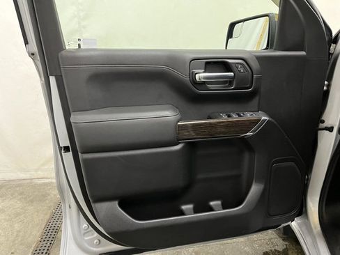 Used 2019 GMC Sierra 1500 SLE image 24