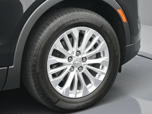 Certified 2024 Cadillac XT4 Luxury FWD image 6