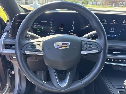 Used 2025 Cadillac XT4 Premium Luxury AWD/4WD image 19