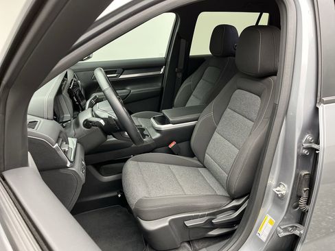 Certified 2025 GMC Terrain Elevation w/ Black Edition AWD/4WD image 9