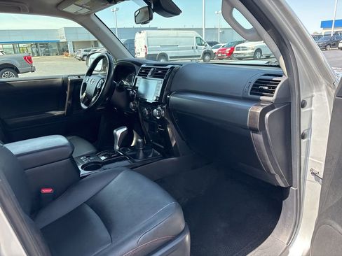 Used 2024 Toyota 4Runner TRD Off-Road Premium image 22