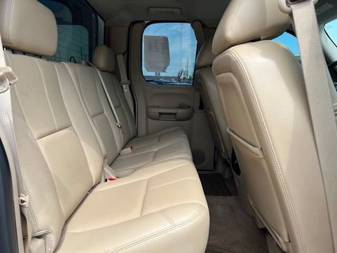 Used 2013 GMC Sierra 2500 SLT w/ SLT Convenience Package AWD/4WD image 16
