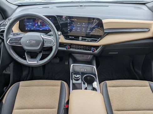 Used 2026 Chevrolet Equinox ACTIV w/ Safety and Technology Package image 13