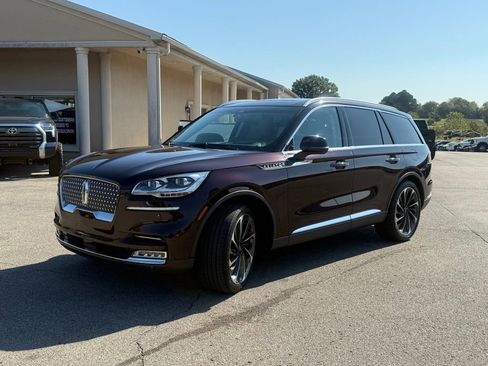 Used 2023 Lincoln Aviator Reserve w/ Equipment Group 201A image 5