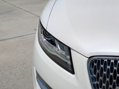 Used 2019 Lincoln MKC Select w/ Select Plus Package FWD image 7