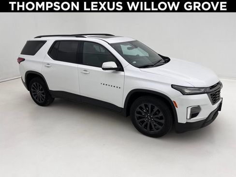 Used 2023 Chevrolet Traverse RS AWD/4WD image 1