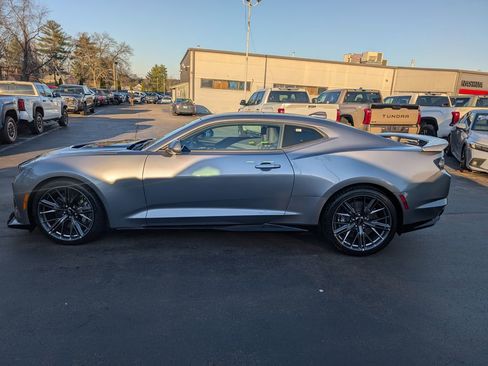 Used 2022 Chevrolet Camaro ZL1 image 3