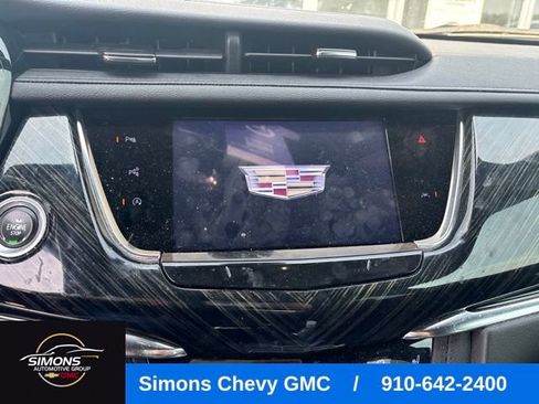 Used 2023 Cadillac XT6 Premium Luxury w/ Technology Package FWD image 17