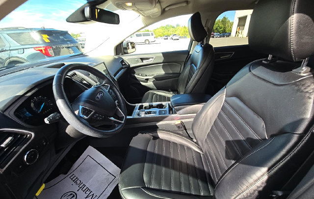 Used 2024 Ford Edge SEL w/ Convenience Package AWD/4WD image 5