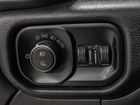 Used 2019 RAM 2500 Laramie image 29